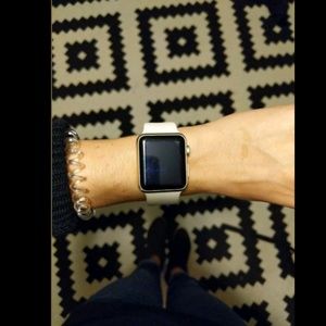 Apple Watch Sport 38mm gold aluminum